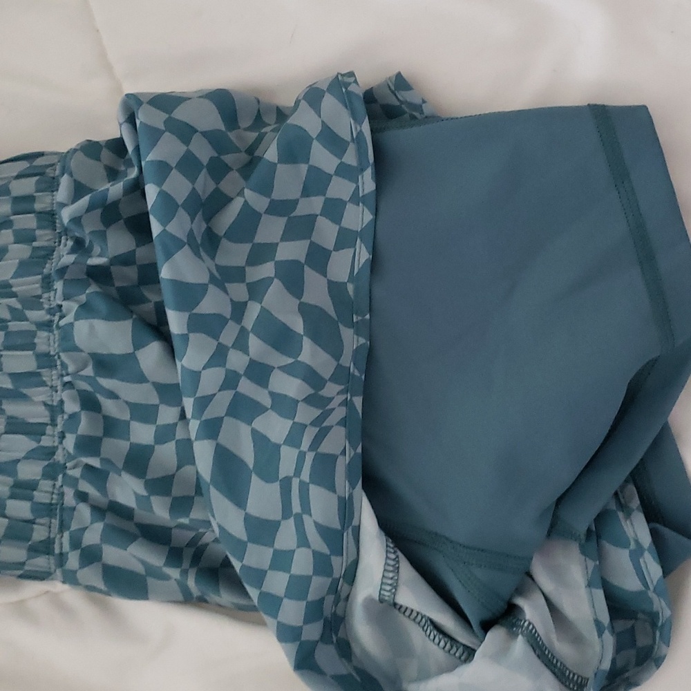 Shorts - Picture 2 of 2